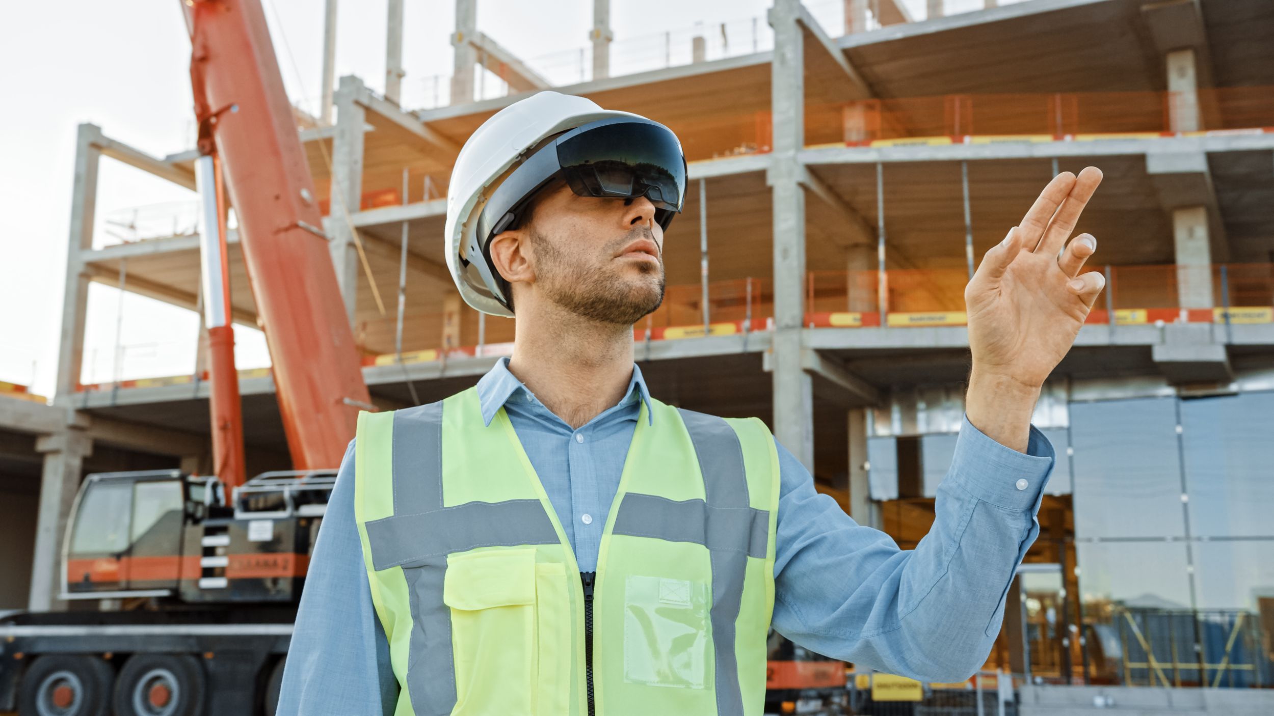 construction worker wearing vr goggles
